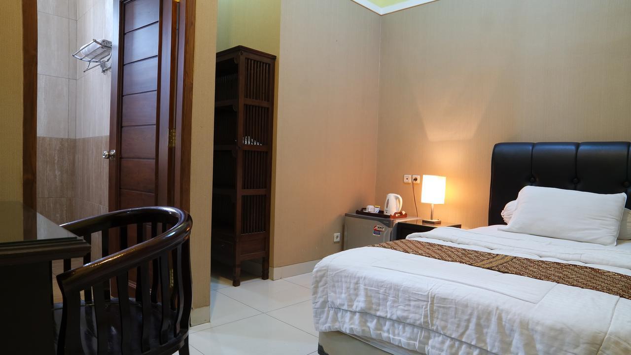 Omah Semar Homestay Yogyakarta Ngoại thất bức ảnh